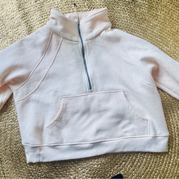 Cream Half-Zip Top and Reebok Black Shorts Bundle (3 pieces) - Picture 6 of 9